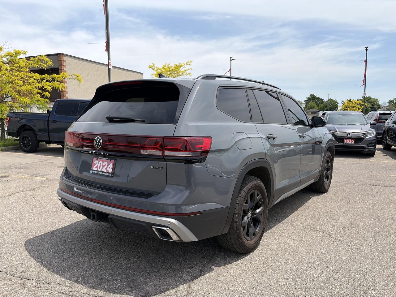 2024 Volkswagen Atlas Peak Edition Photo