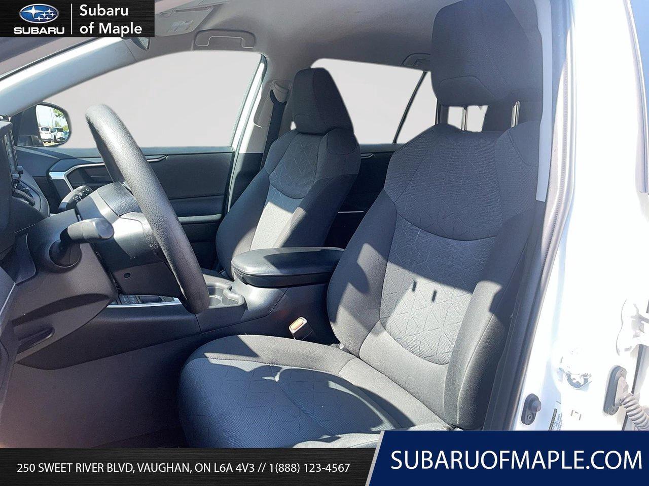 2020 Toyota RAV4 LE AWD Photo
