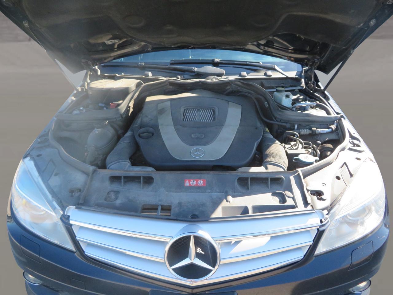 2008 Mercedes-Benz C-Class 4dr Sdn 3.0L 4MATIC Photo