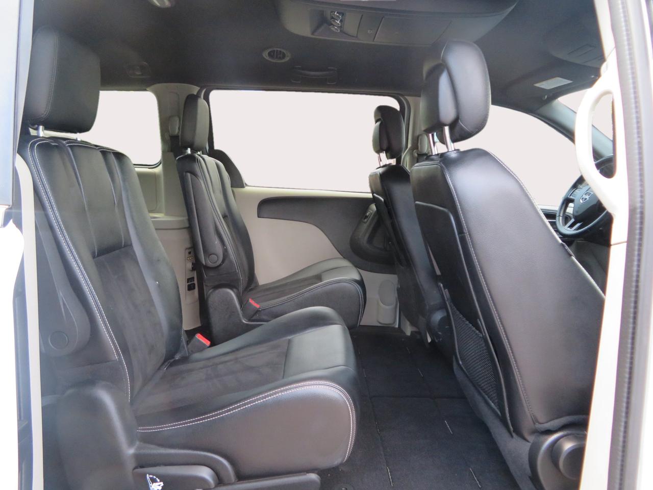 2019 Dodge Grand Caravan SXT Premium Plus 2WD Photo