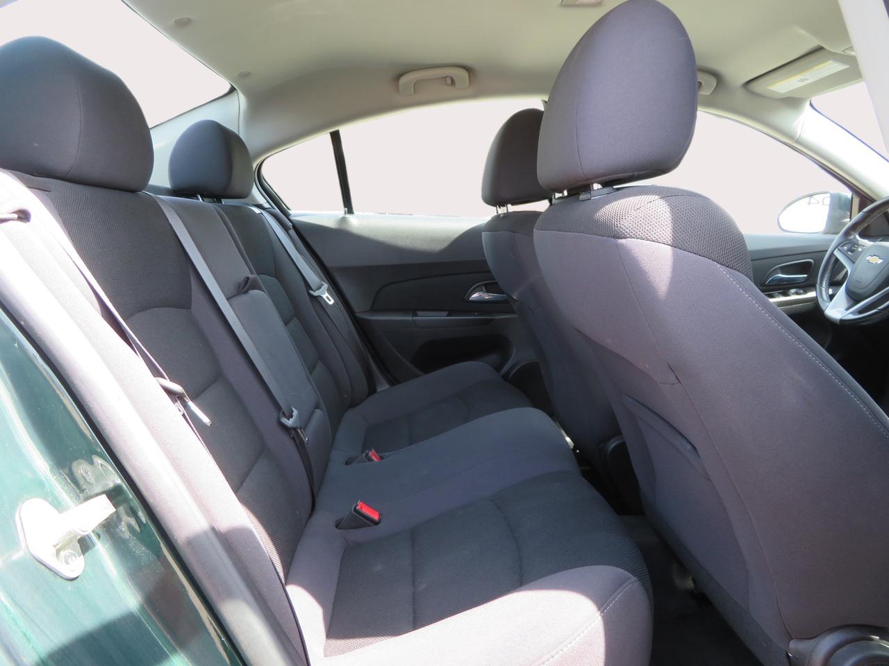 2014 Chevrolet Cruze 4dr Sdn 1LT Photo