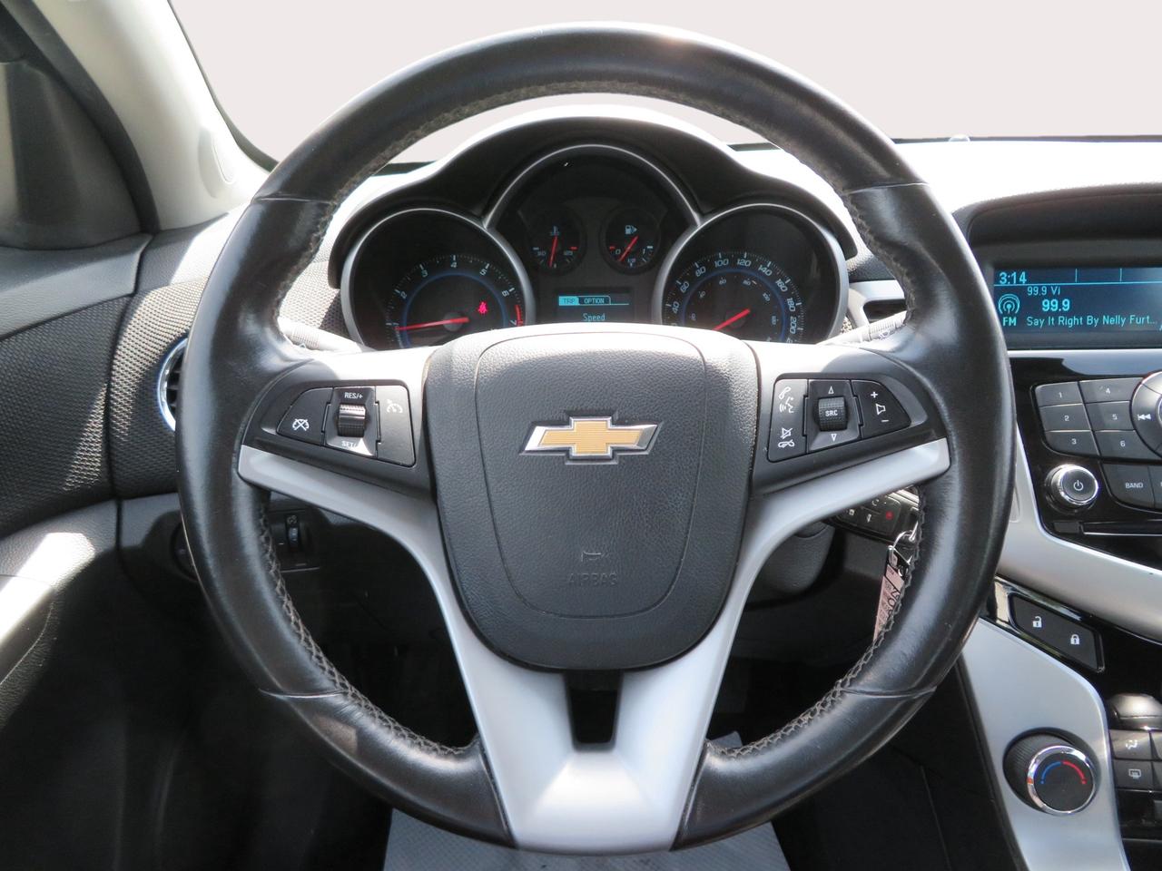 2014 Chevrolet Cruze 4dr Sdn 1LT Photo