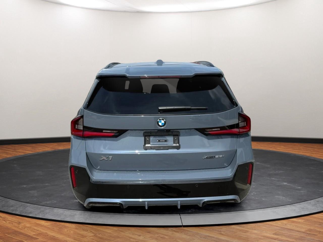 2026 BMW X1 xDrive28i Photo