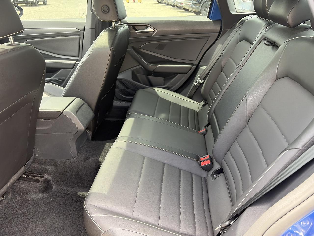 2024 Volkswagen Jetta Comfortline Leather Sunroof CarPlay Photo