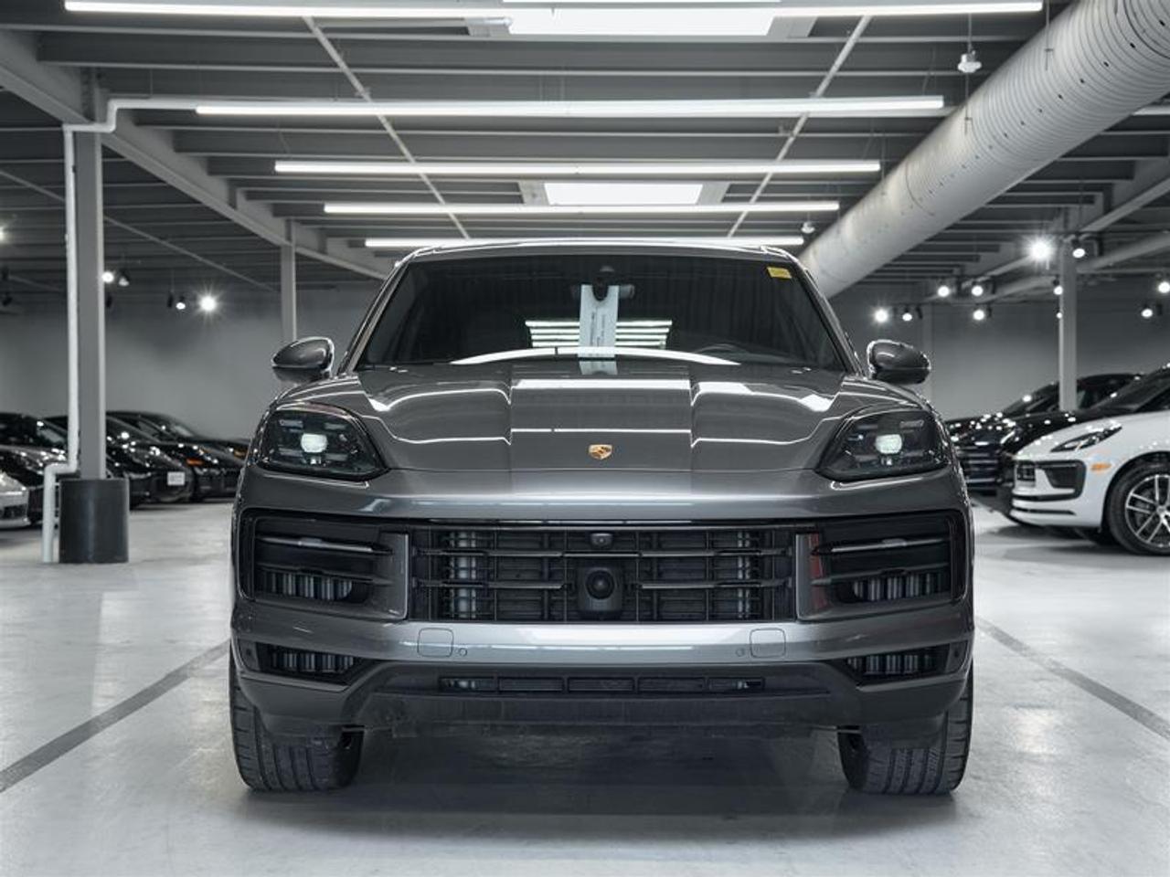 2024 Porsche Cayenne AWD Photo