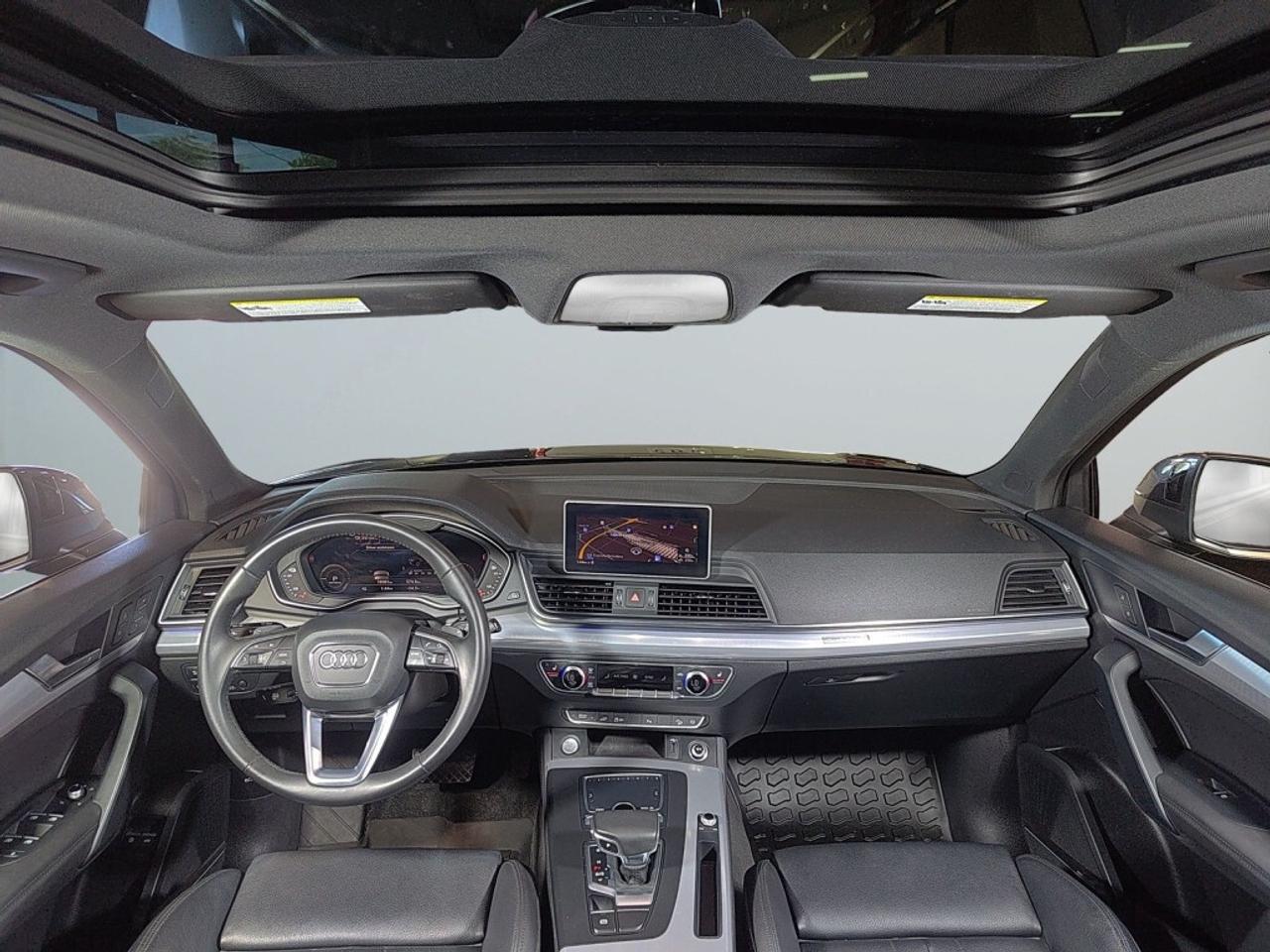 2020 Audi Q5 The Only Q5 E Hybrid Technik S-Line In Canada  Ver Photo