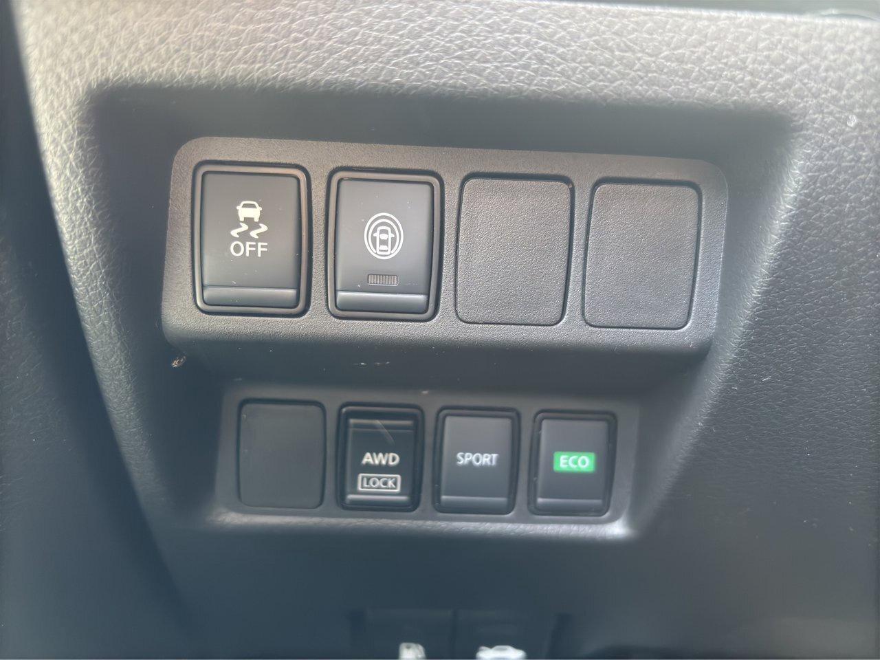 2022 Nissan Qashqai S ALL WHEEL DRIVE! Photo
