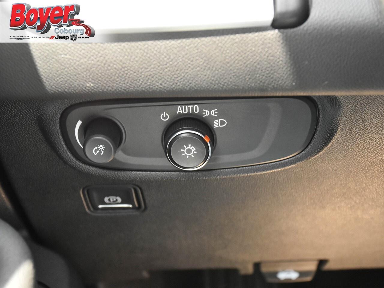 2023 GMC Terrain AWD SLE Photo