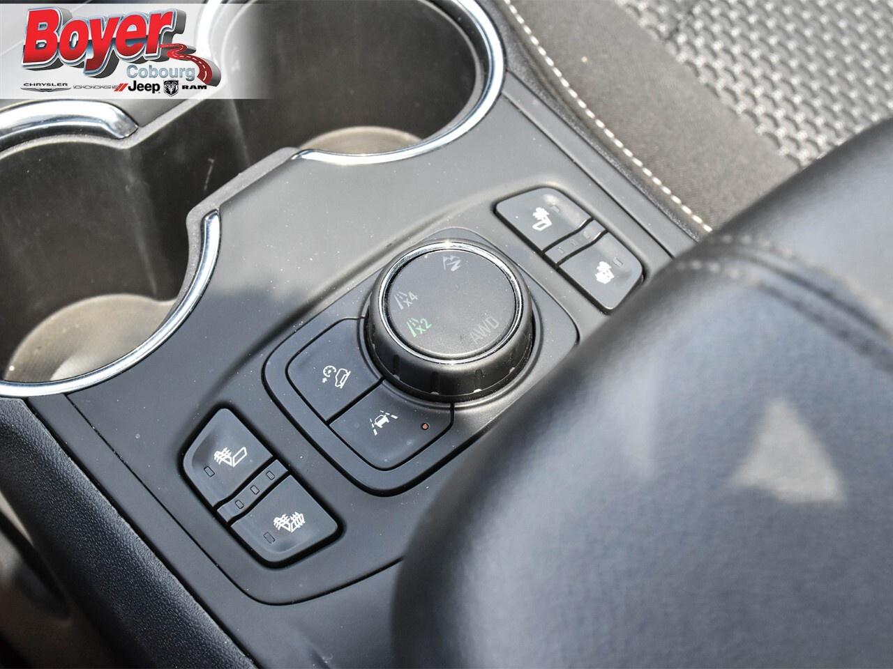 2023 GMC Terrain AWD SLE Photo