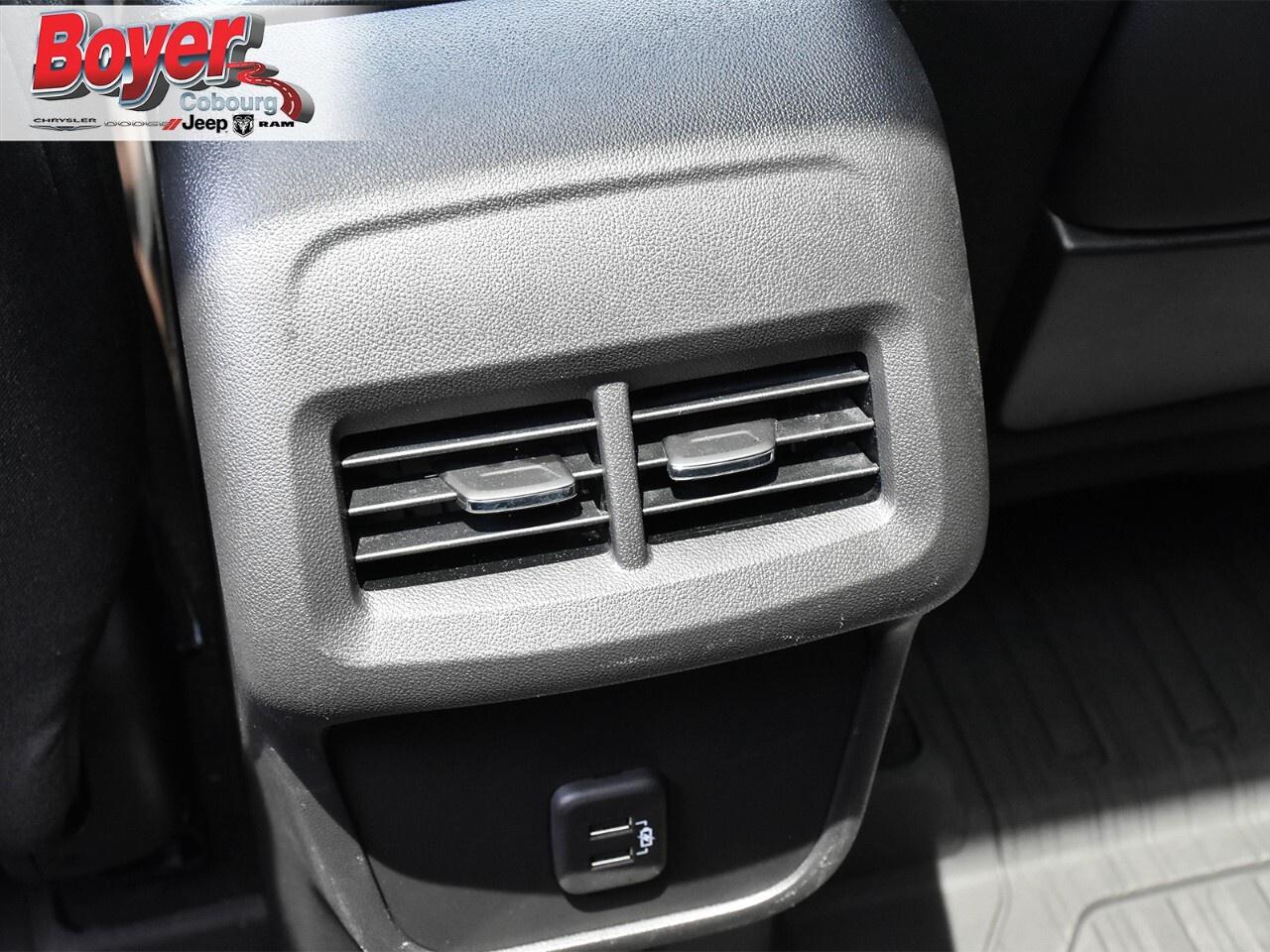 2023 GMC Terrain AWD SLE Photo