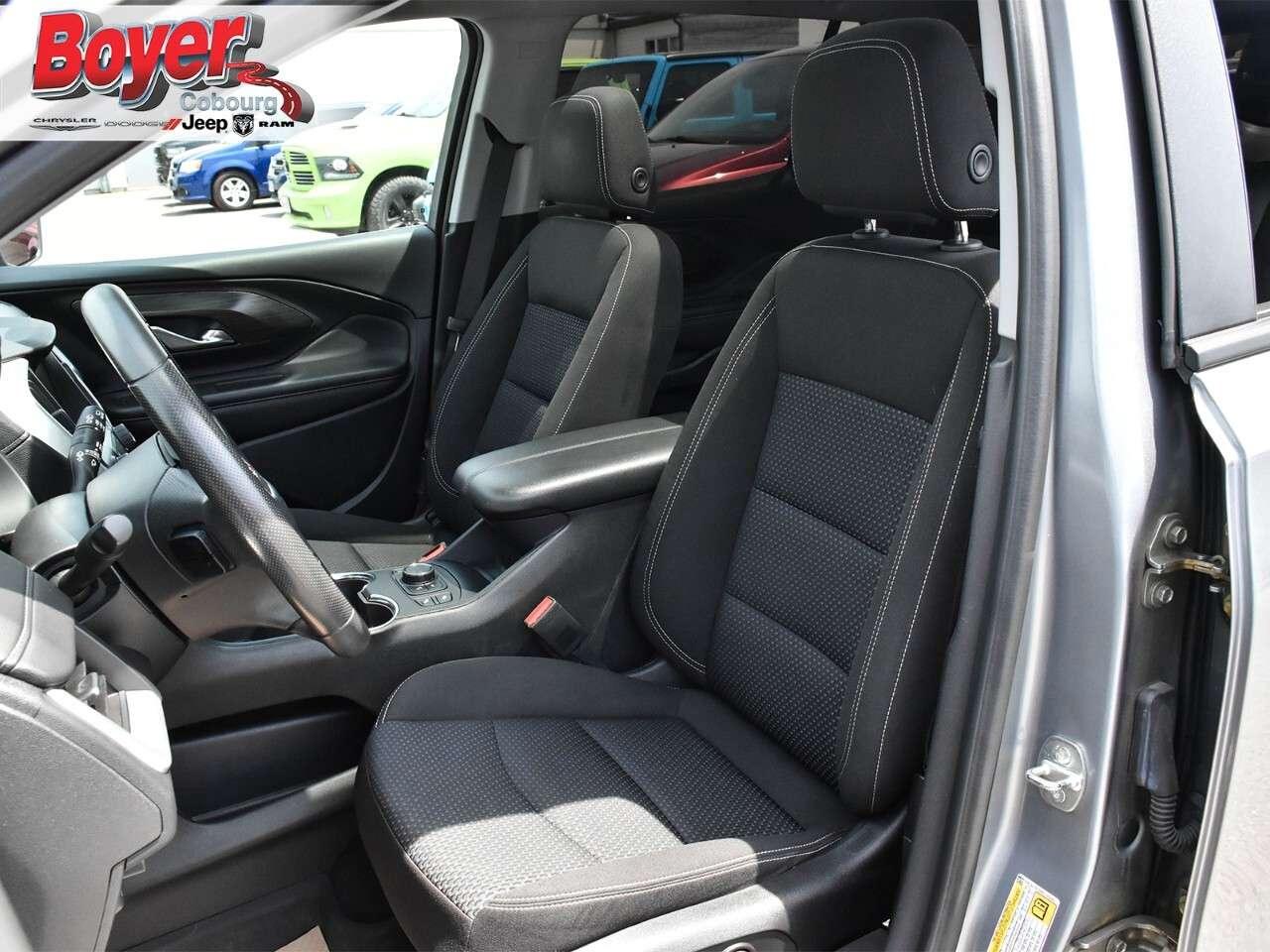 2023 GMC Terrain AWD SLE One Owner, dealer serviced, Power Moonroof Photo
