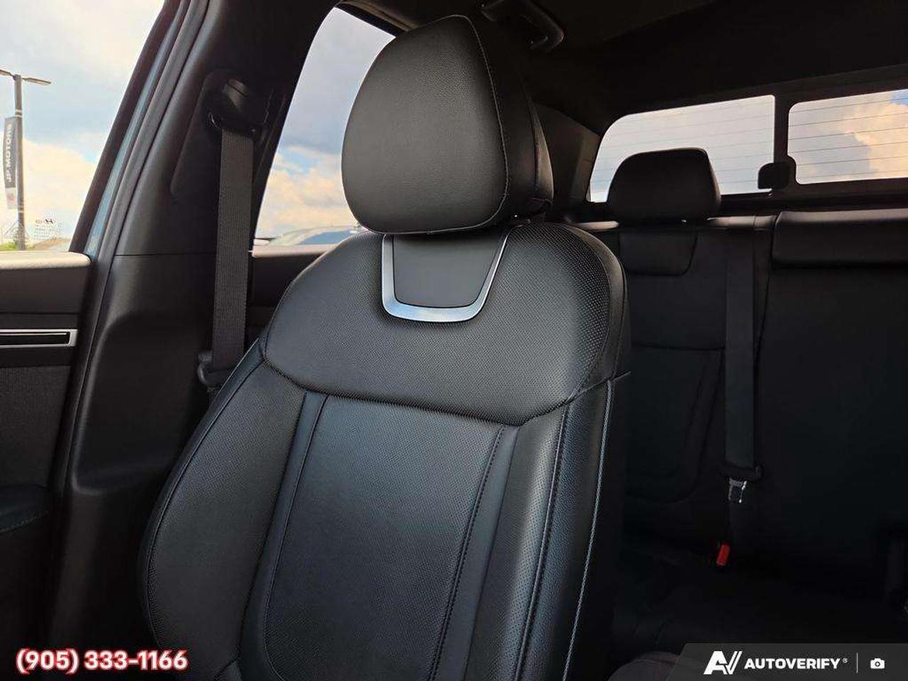 2022 Hyundai Santa Cruz Ultimate Leather Seating Surfaces • Ventilated & Heated Front Seats • Factory Remote Start • Power Sunroof / Moonroof • N Photo