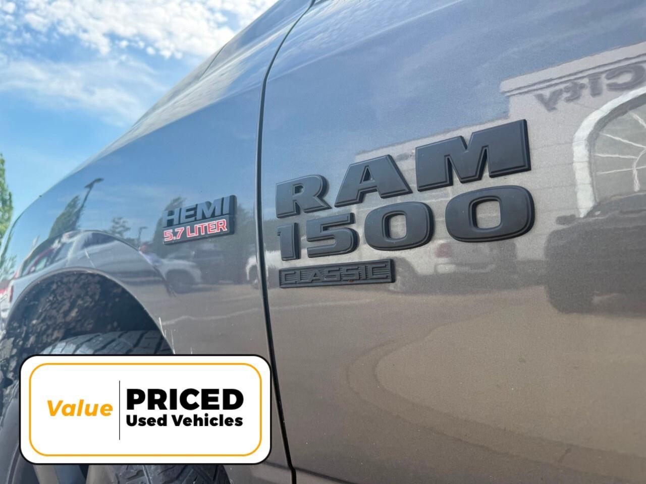 2019 RAM 1500 Classic Night Edition   Hemi Photo