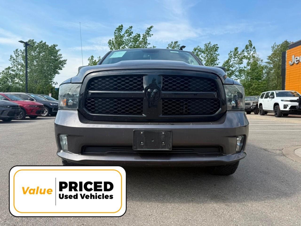 2019 RAM 1500 Classic Night Edition   Hemi Photo