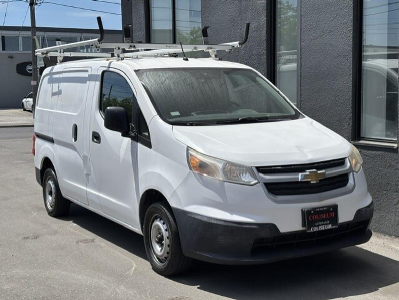 2015 Chevrolet City Express LT LADDER RACKS-DIVIDER-SHELVES-WINTER/SUMMER TIRE Photo