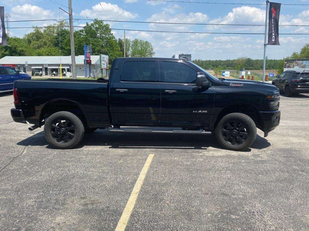 2025 RAM 2500 Big Horn 4x4 Crew Cab 6'4 Box Photo