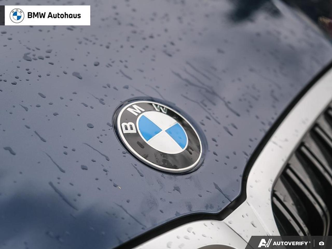2023 BMW 3 Series 330i xDrive Sedan Photo
