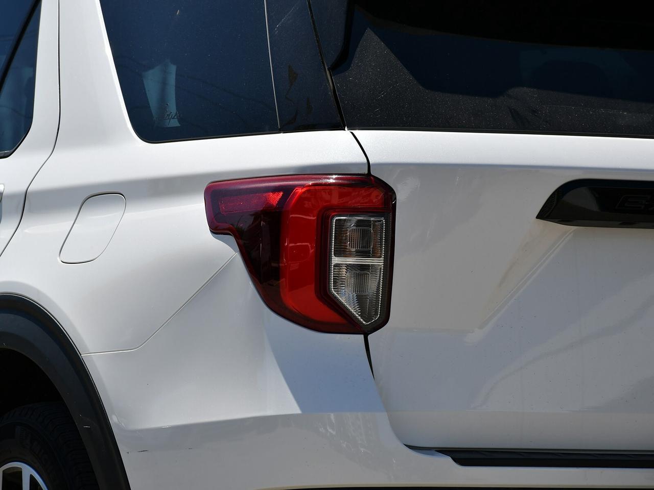 2022 Ford Explorer ST   ONE OWNER   CLEAN CARFAX Photo