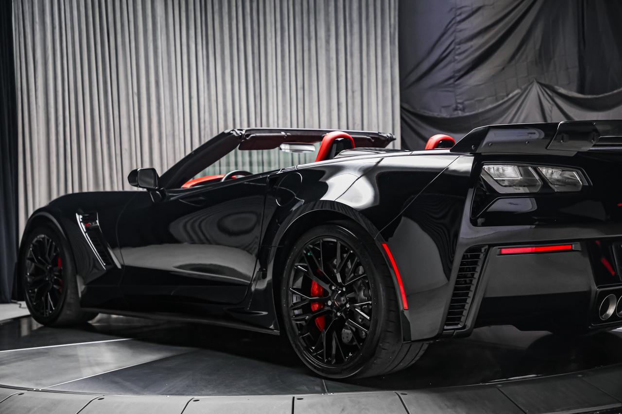2017 Chevrolet Corvette Z06 3LZ Z07 CONVERTIBLE MANUAL 650HP LOADED REDINT Photo