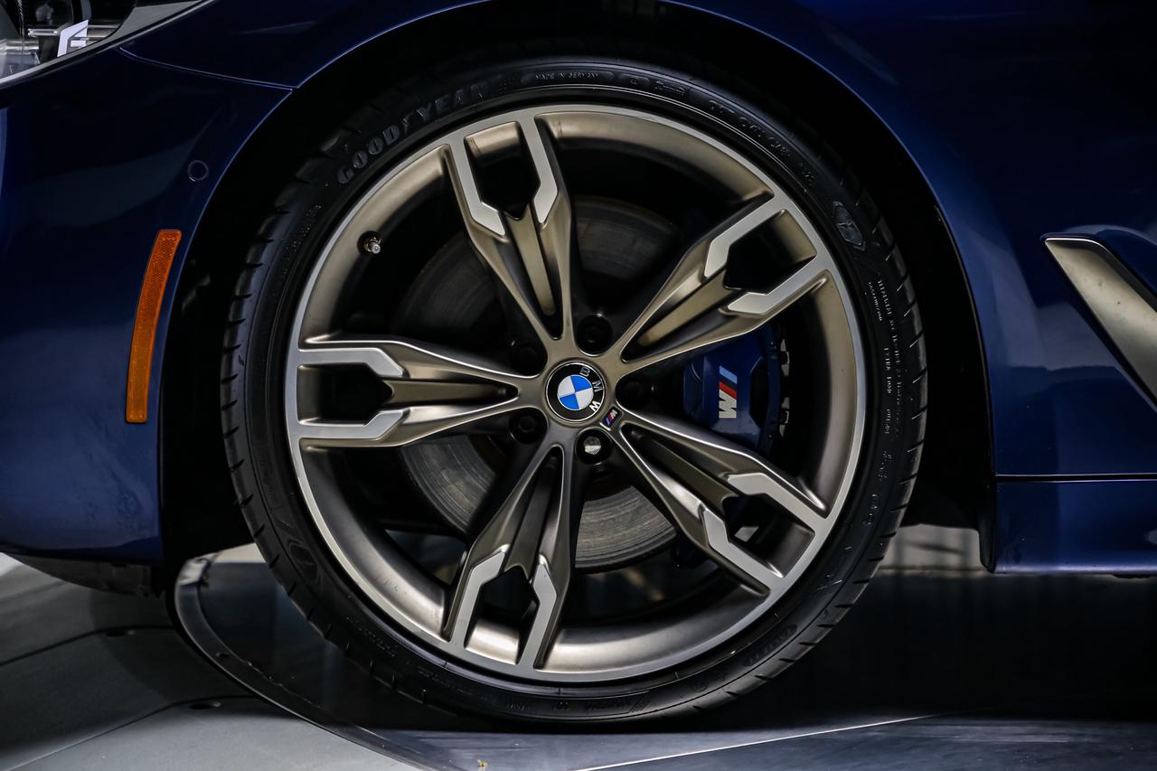 2019 BMW 5 Series M550i xDrive M PACKAGE 456HP ADAPTIVCRZ HUD 360CAM Photo