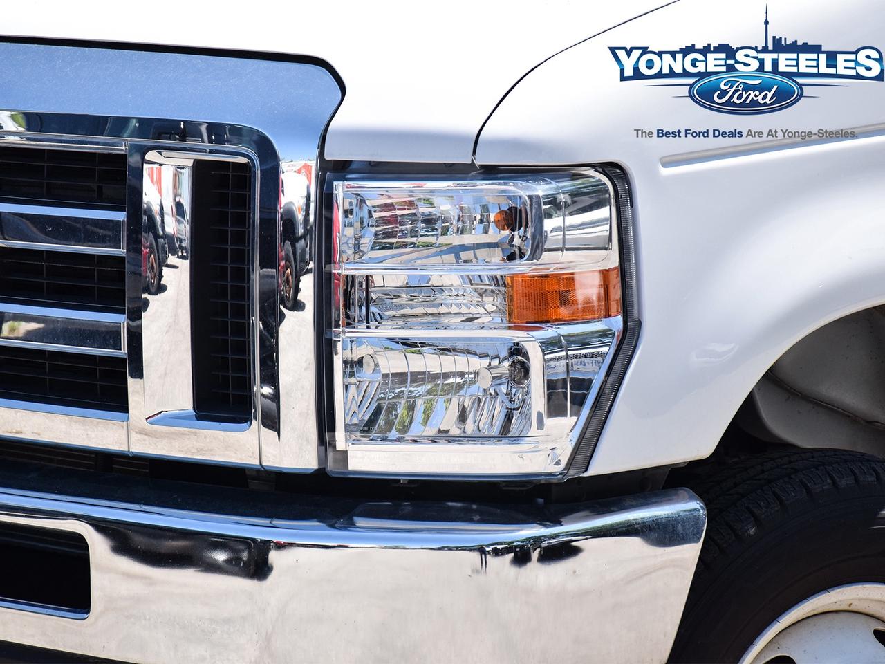 2025 Ford E-450 UNICEL CUBE VAN - FIBERGLASS Photo