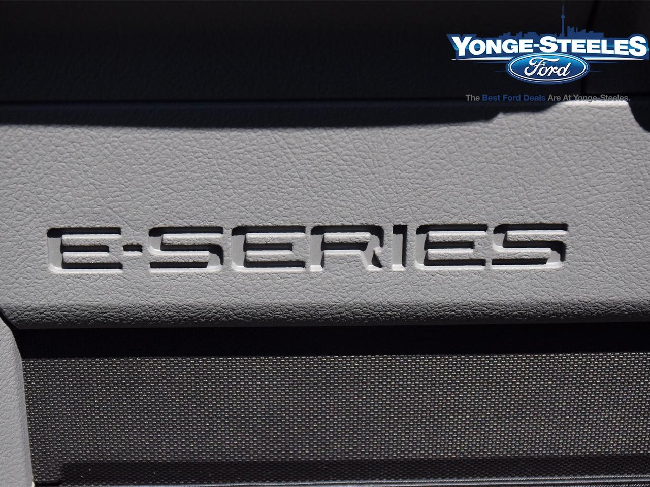 2025 Ford E-450 UNICEL CUBE VAN - FIBERGLASS Photo