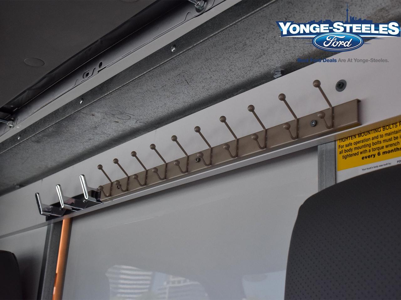 2025 Ford E-450 UNICEL CUBE VAN - FIBERGLASS Photo