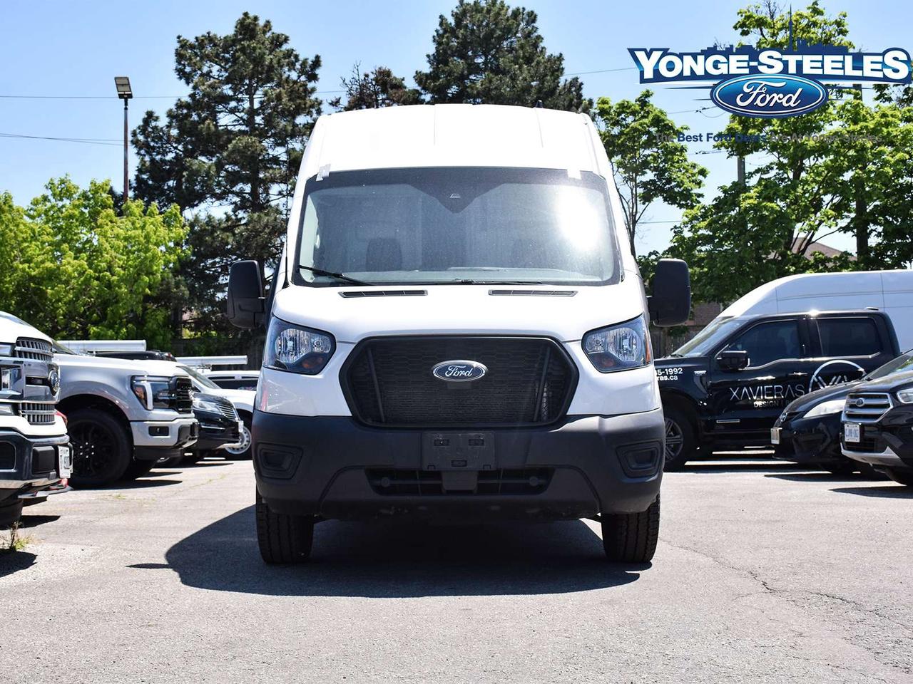 2025 Ford Transit Cargo Van T-250 HR NO ACCIDENT ONLY 42,299 KMS MINT CONDI Photo