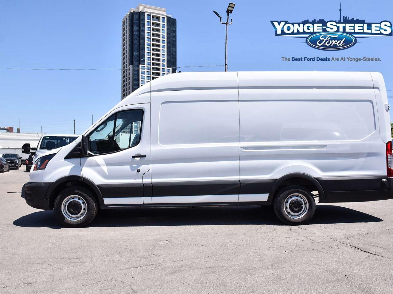 2025 Ford Transit Cargo Van T-250 HR NO ACCIDENT ONLY 42,299 KMS MINT CONDI Photo