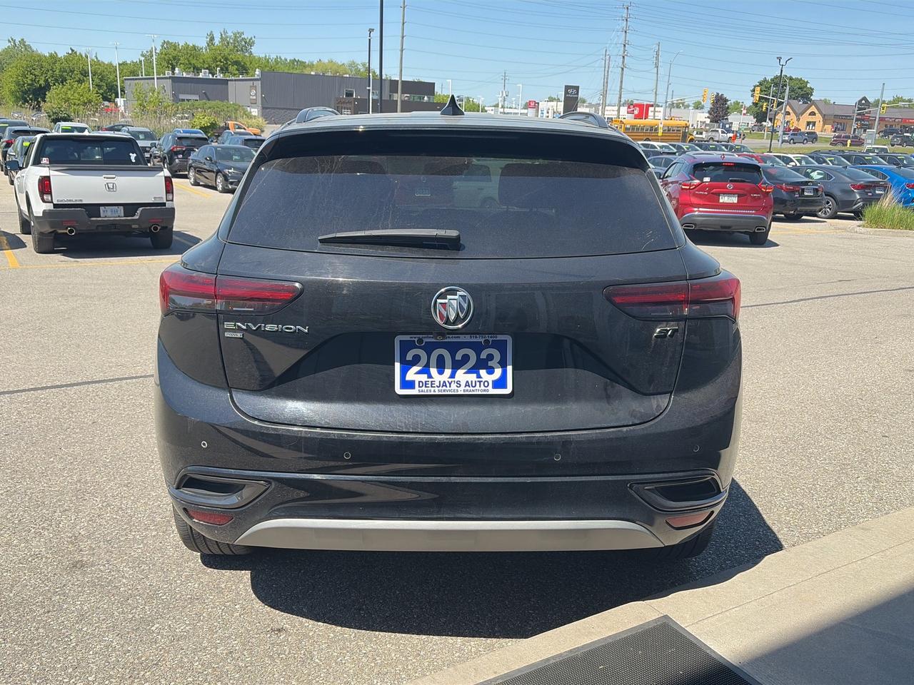 2023 Buick Envision Preferred Photo3