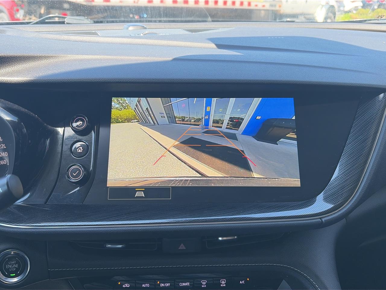 2023 Buick Envision Preferred Photo