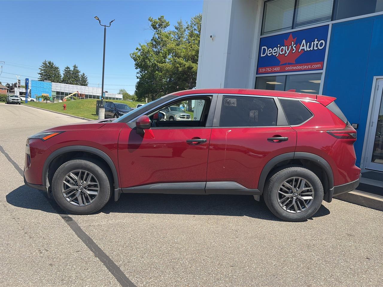 2024 Nissan Rogue S Photo