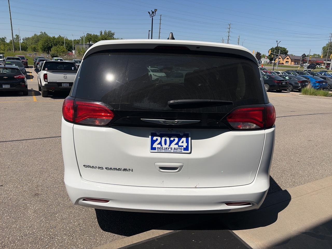 2024 Chrysler Grand Caravan SXT Photo