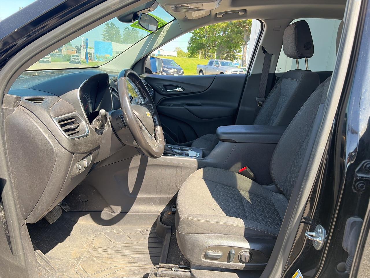 2022 Chevrolet Equinox LT Photo