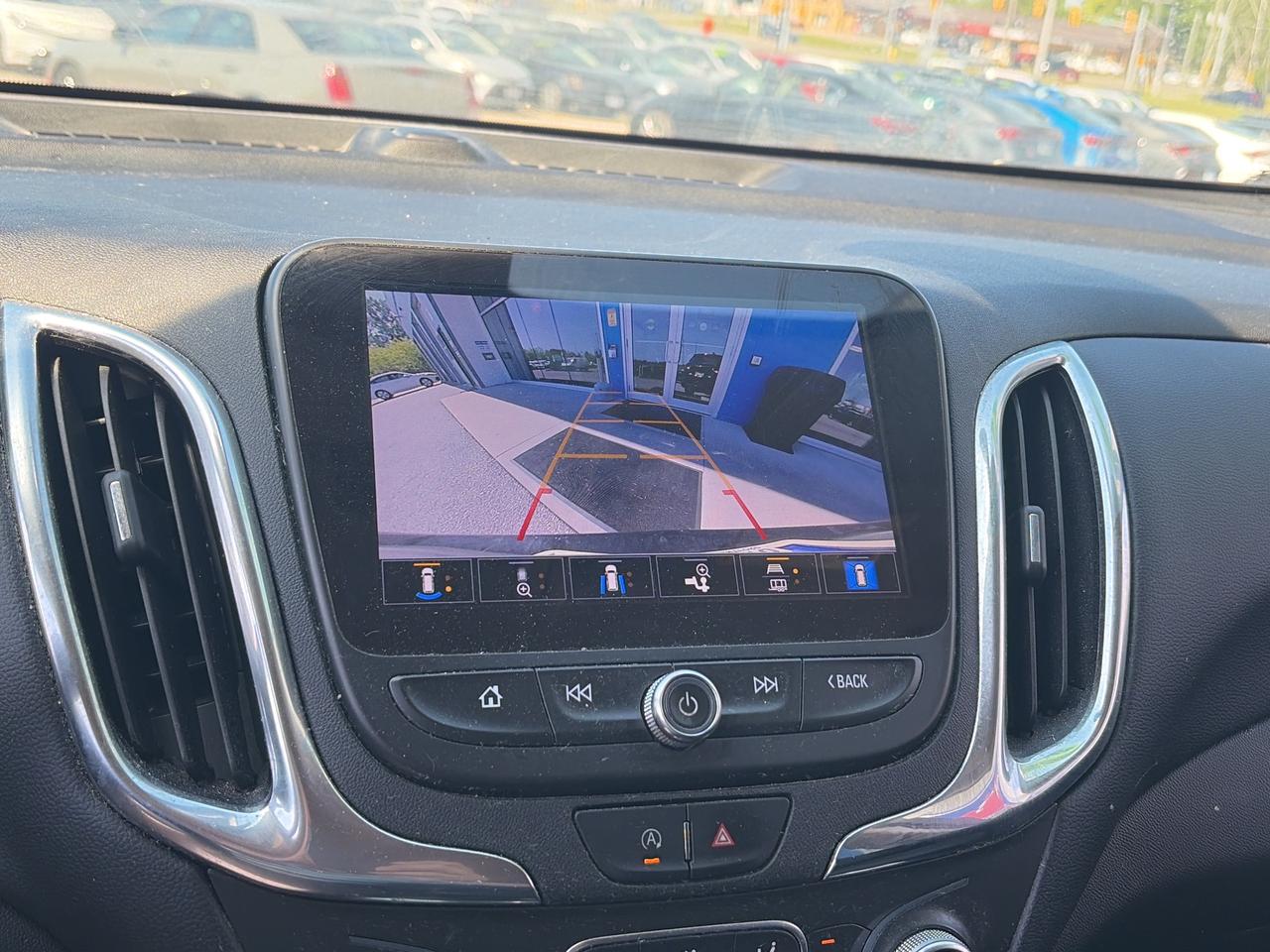 2022 Chevrolet Equinox LT Photo