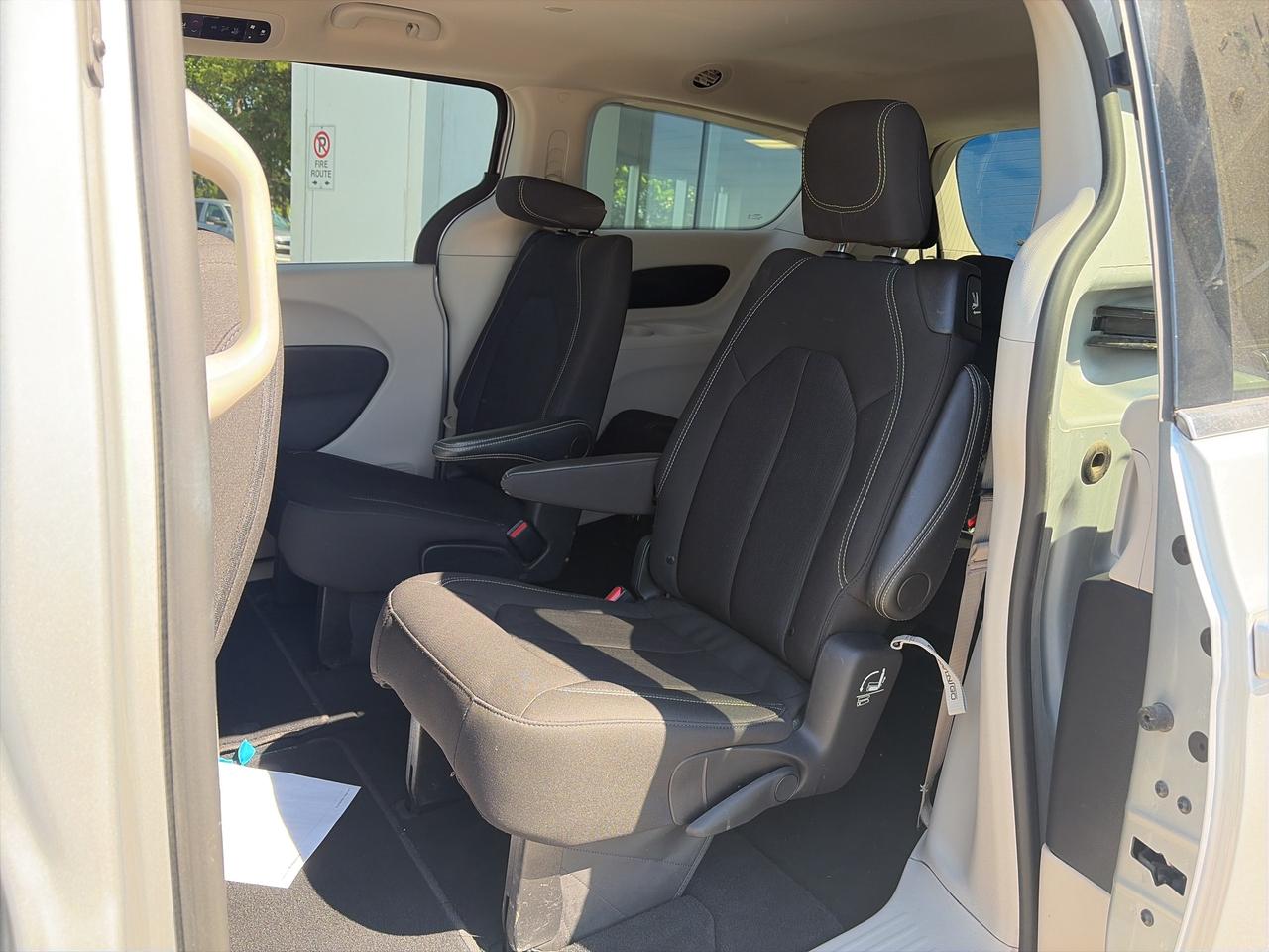 2024 Chrysler Grand Caravan SXT Photo
