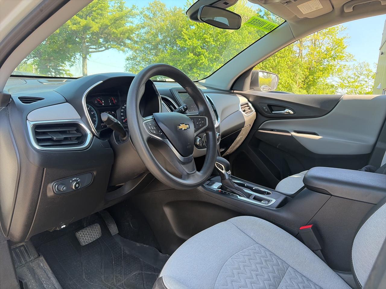 2022 Chevrolet Equinox LS Photo
