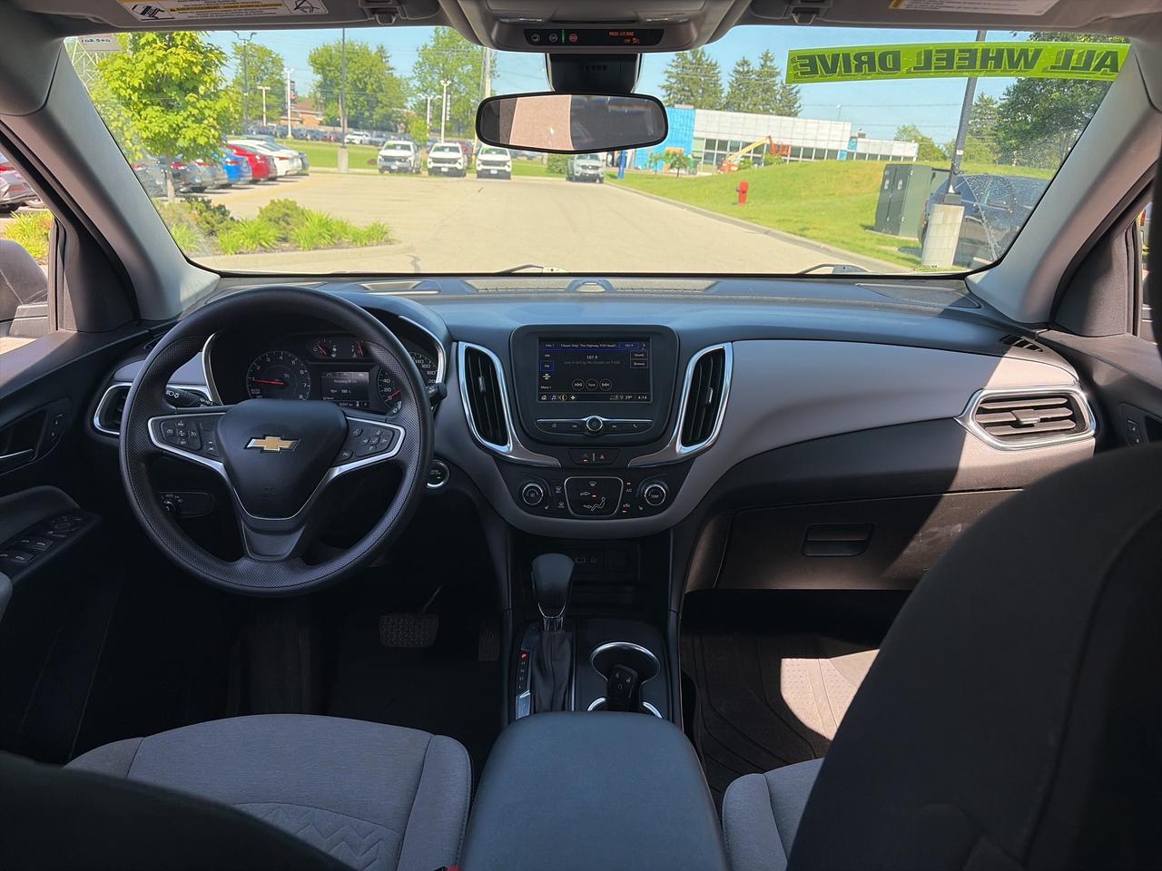 2022 Chevrolet Equinox LS Photo