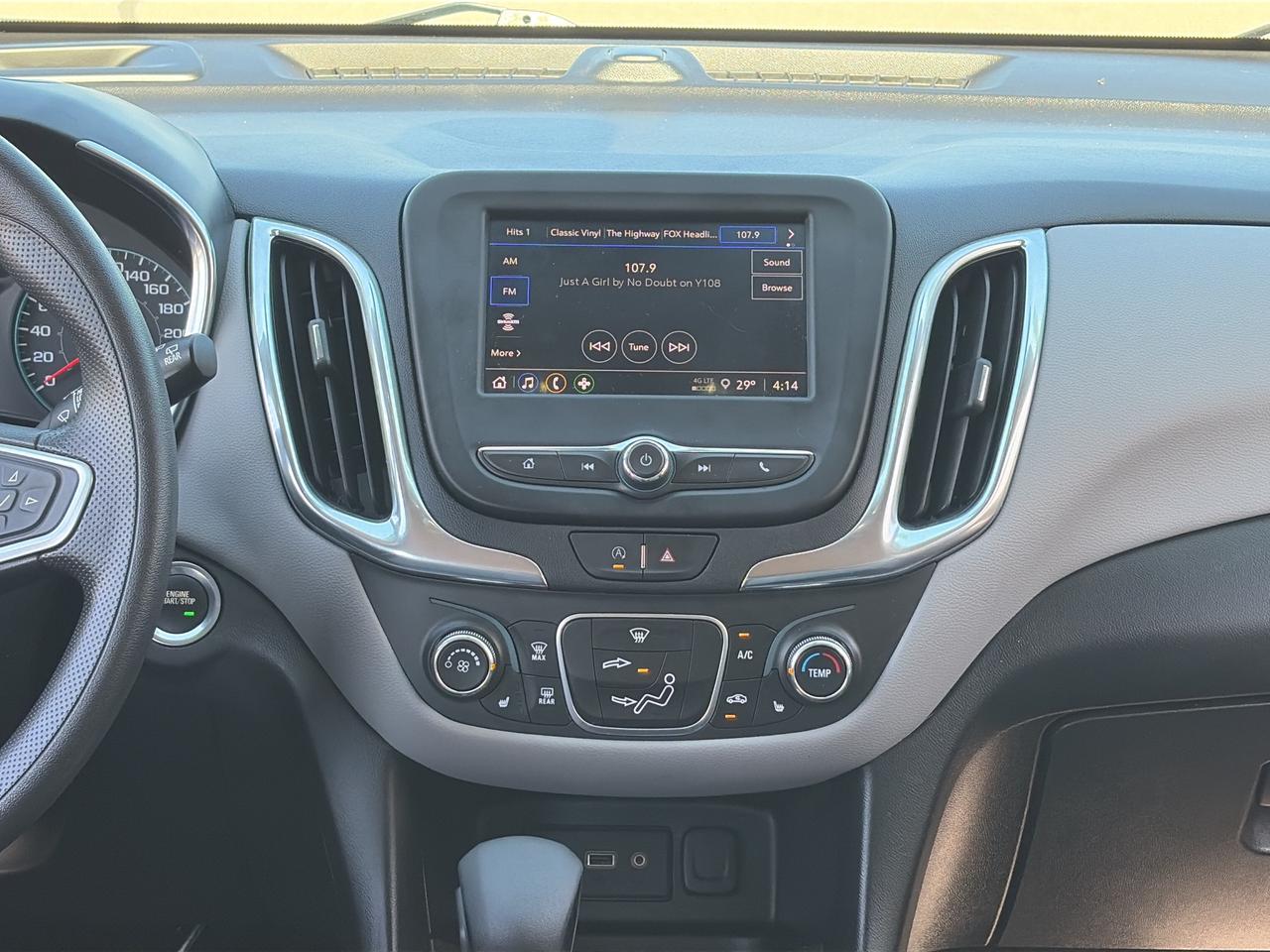 2022 Chevrolet Equinox LS Photo