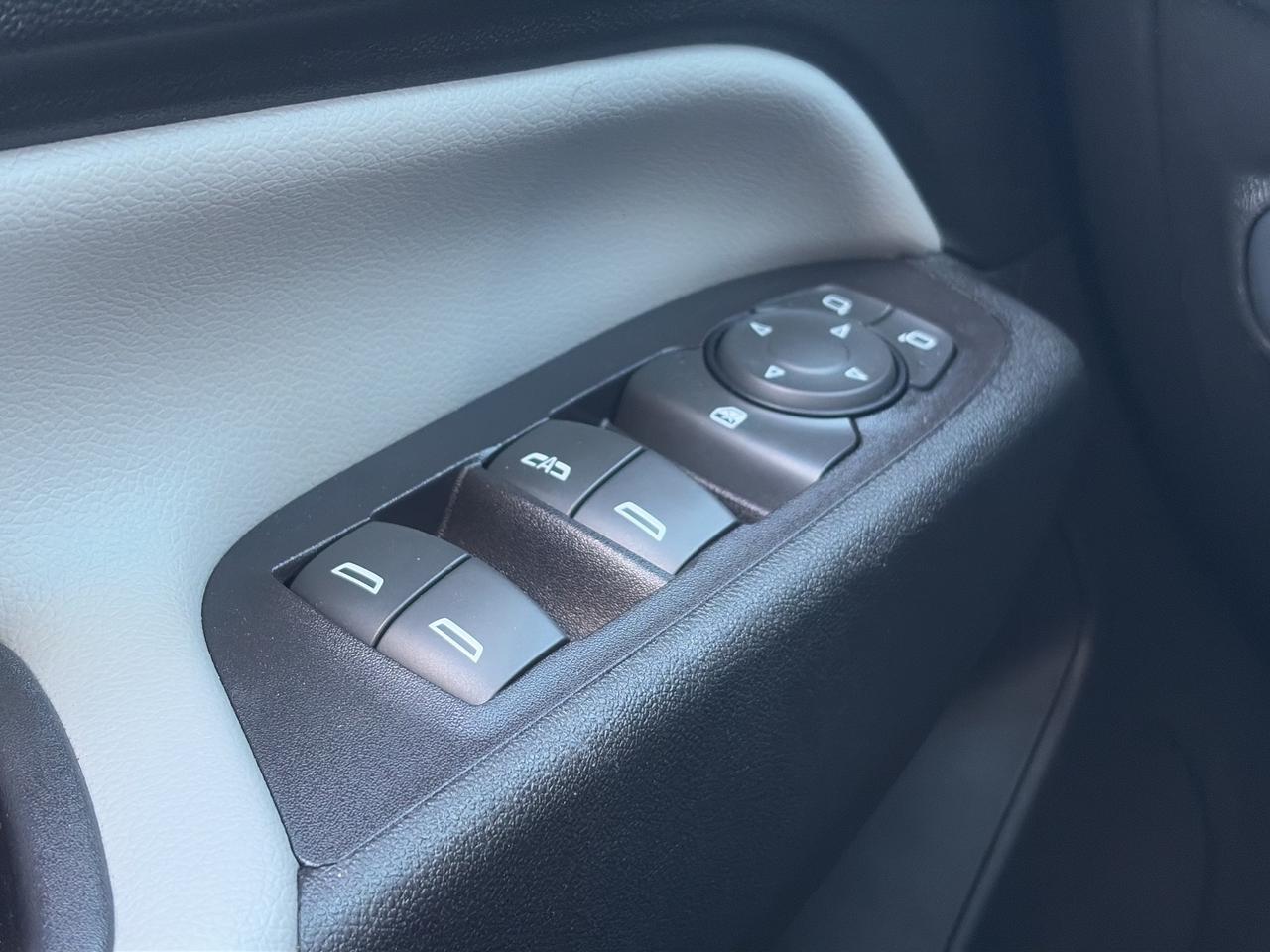 2022 Chevrolet Equinox LS Photo