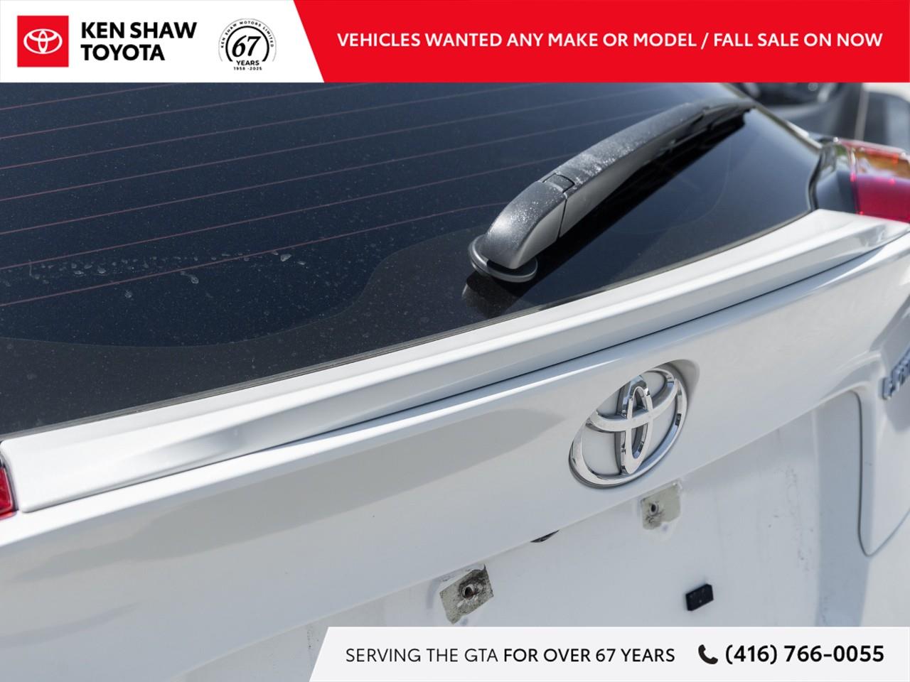 2021 Toyota C-HR Limited 4dr Front-Wheel Drive Sport Utility Photo