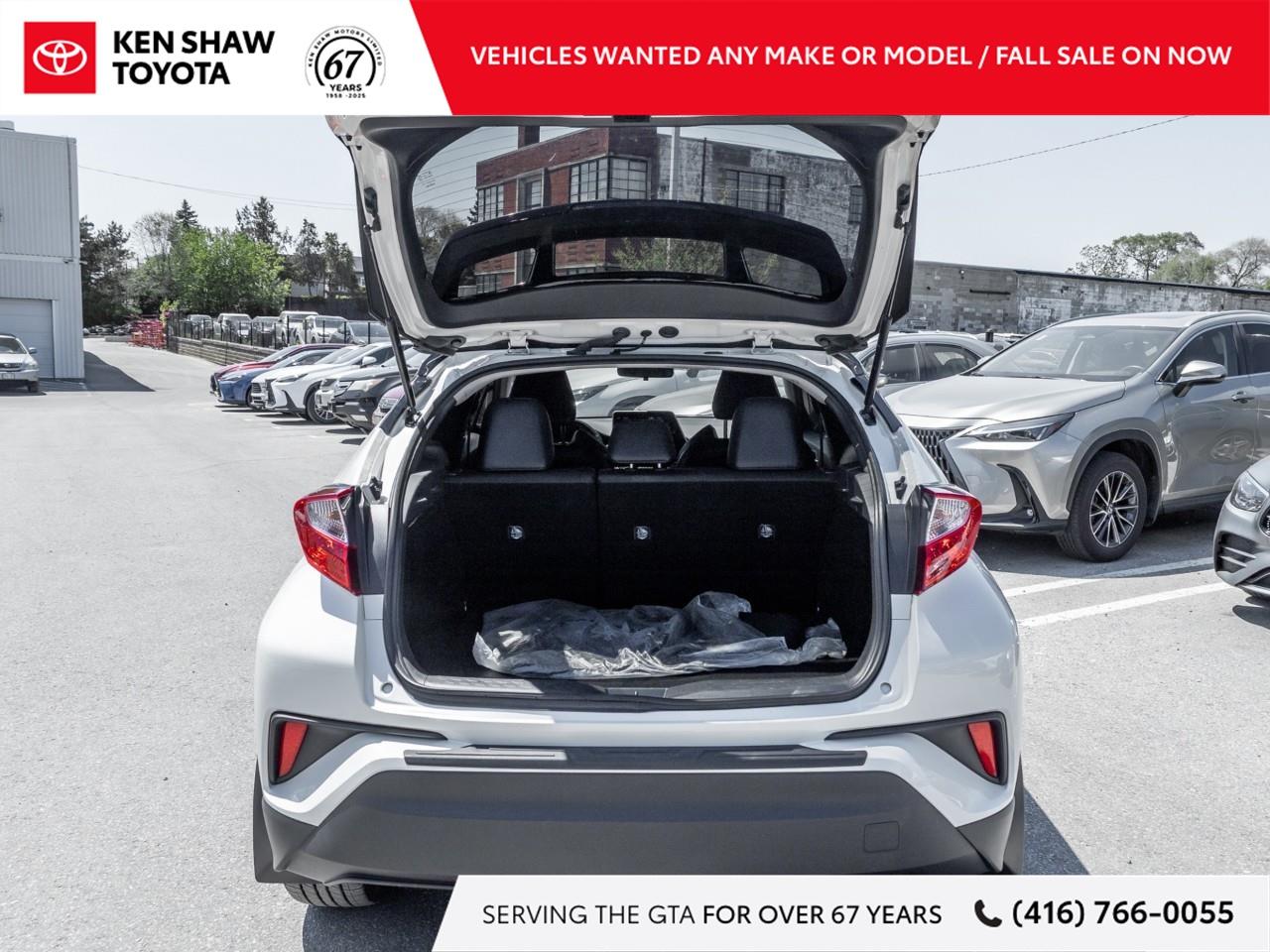 2021 Toyota C-HR Limited 4dr Front-Wheel Drive Sport Utility Photo