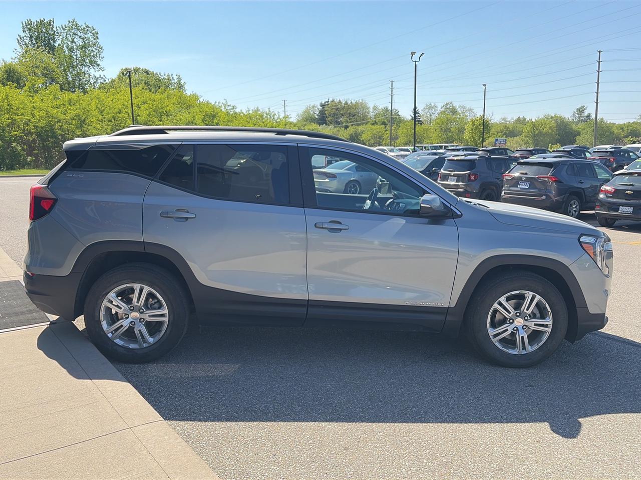 2024 GMC Terrain SLE Photo
