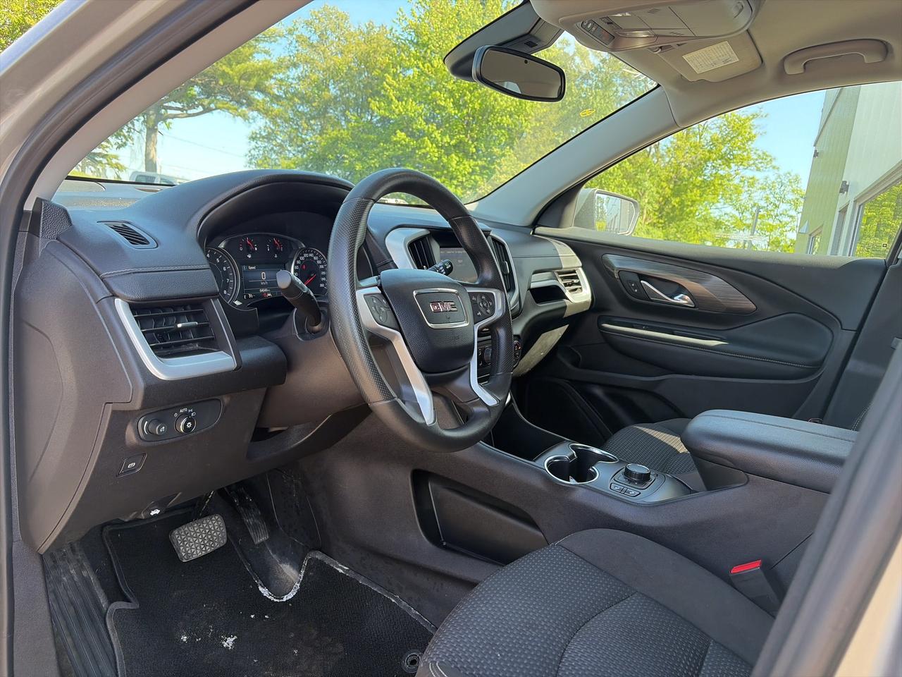 2024 GMC Terrain SLE Photo