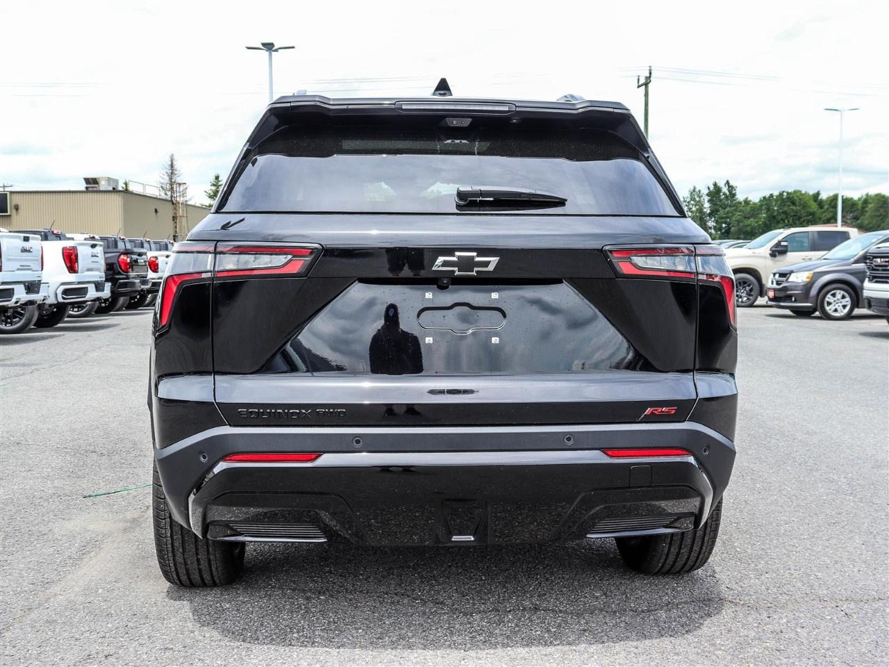 2026 Chevrolet Equinox AWD RS Photo3