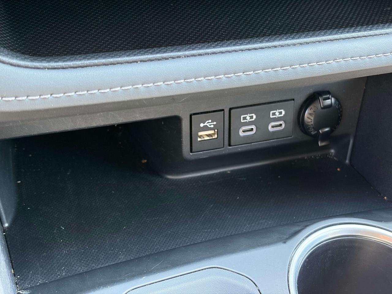2024 Toyota Highlander LE AWD   Heated Seats   Remote Start   Blind-spot Photo