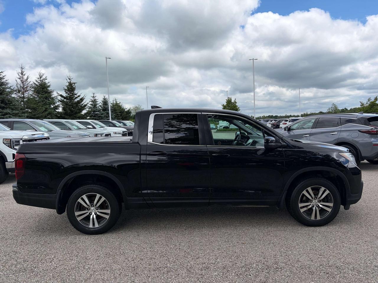 2018 Honda Ridgeline LX AWD   Heated Seats   Adaptive Cruise Photo2