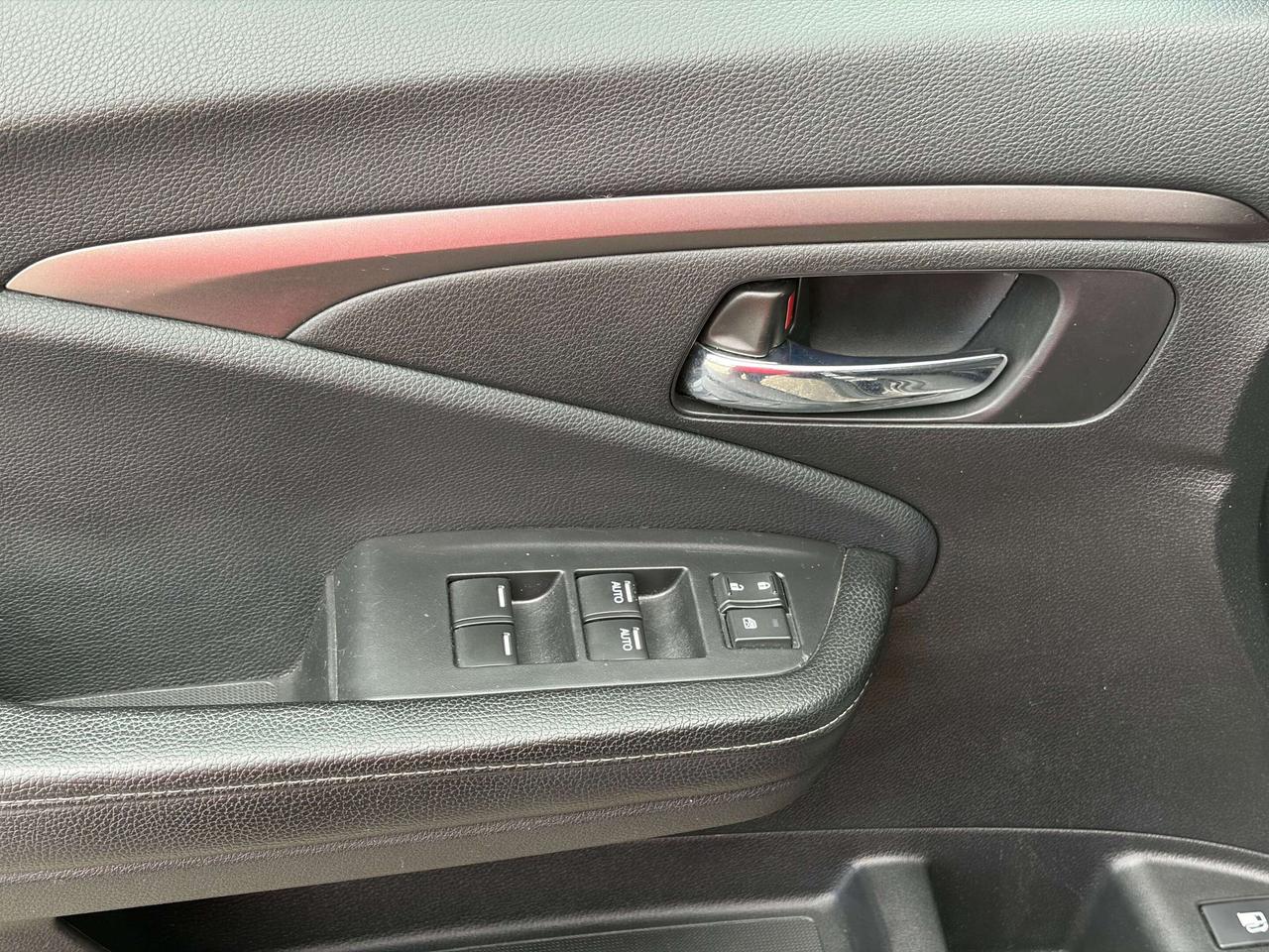 2018 Honda Ridgeline LX AWD   Heated Seats   Adaptive Cruise Photo