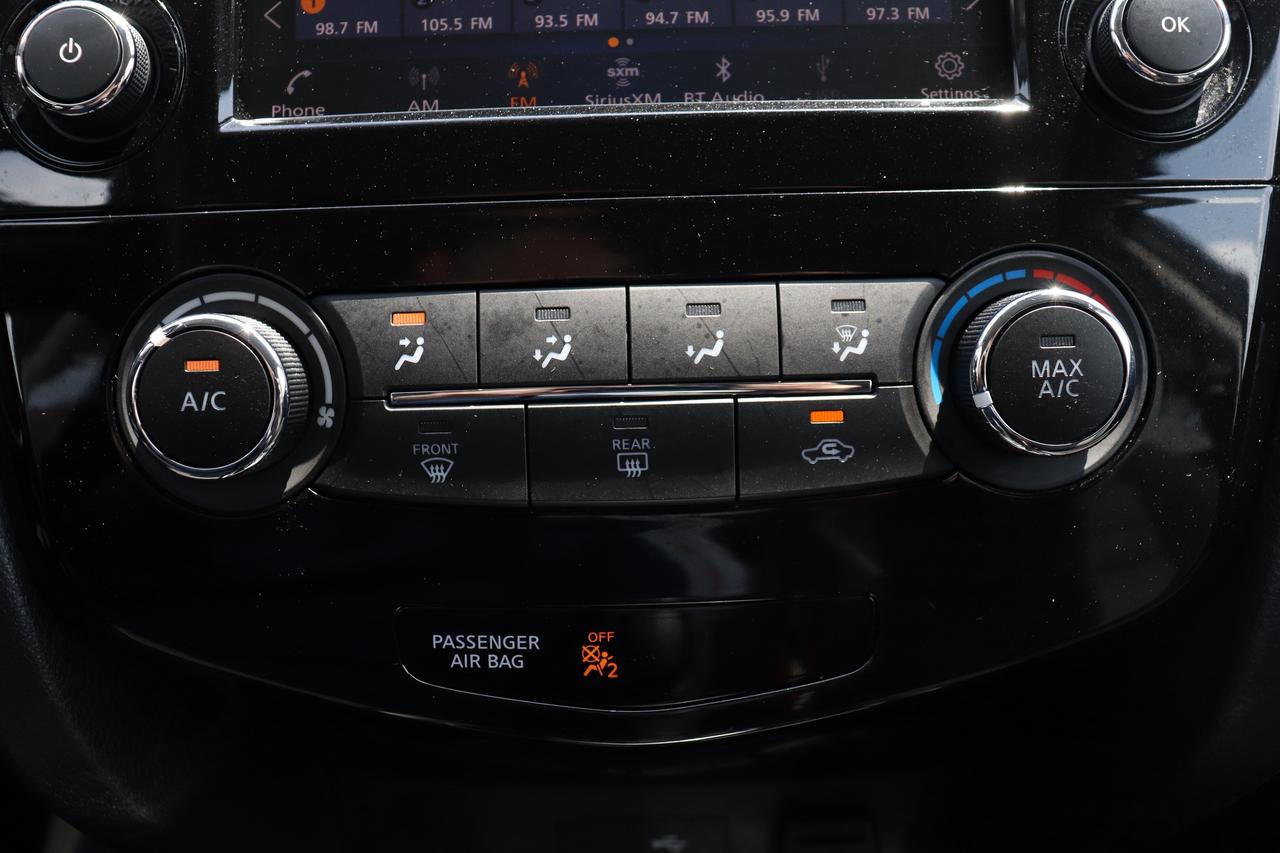 2019 Nissan Rogue ONE OWNER NO ACCIDENTS DEALER SERVICE REMOTE START Photo
