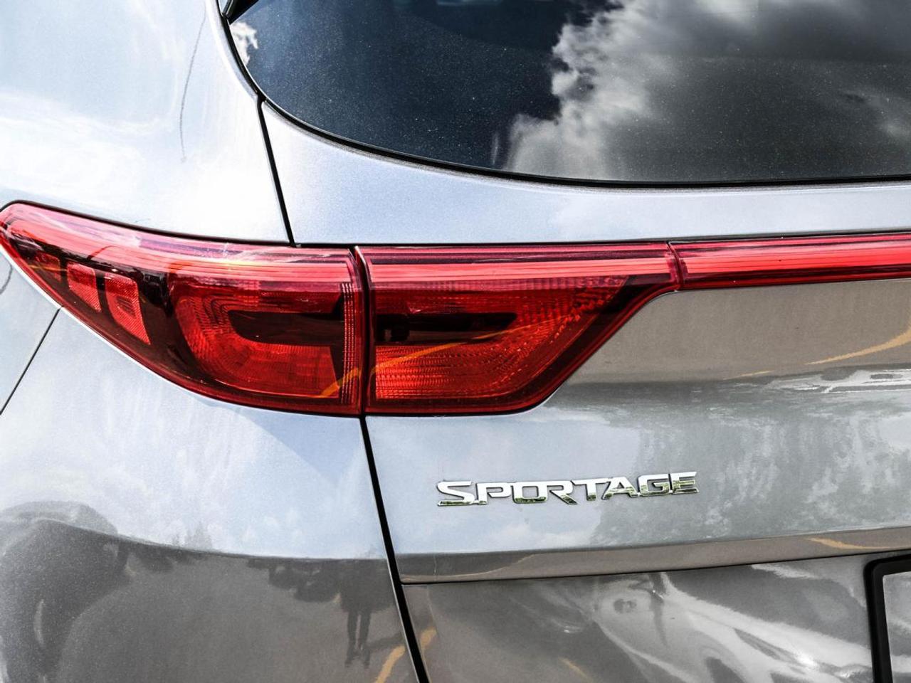 2018 Kia Sportage LX FWD   1owner, Lowest KMS Photo
